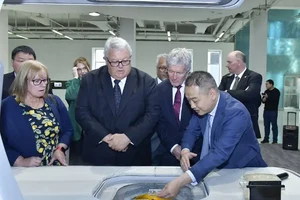 New Zealand Speaker and Ambassador to China Visit Haifu Hospital to Discuss the Global Development of Focused Ultrasound Technology